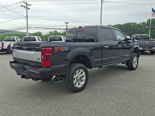 2019 Ford F-350 Platinum 4WD Crew Cab 6.75 Box