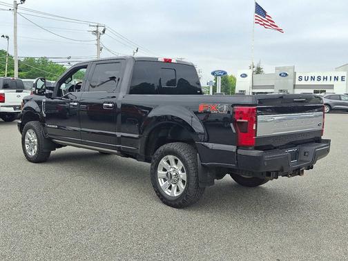 2019 Ford F-350 Platinum 4WD Crew Cab 6.75 Box