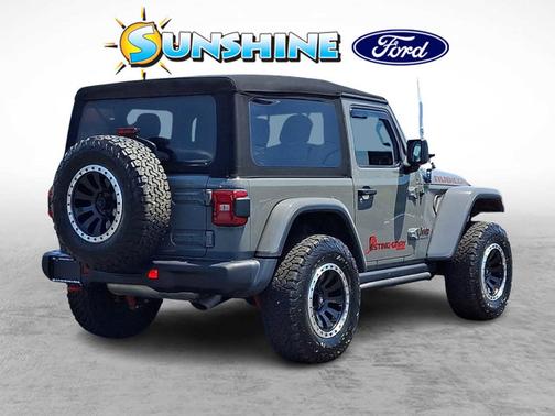 Sting-Gray Clearcoat 2019 Jeep Wrangler Rubicon