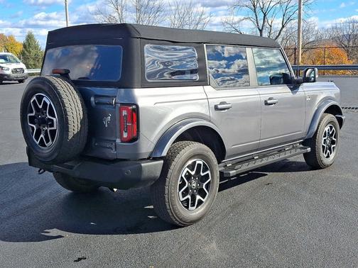 2023 Ford Bronco Outer Banks