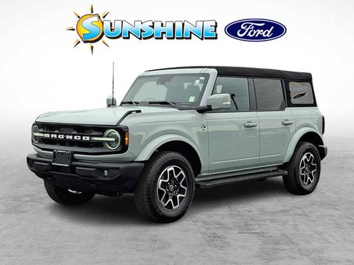 2024 Ford Bronco Outer Banks