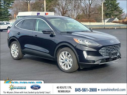 2022 Ford Escape Titanium