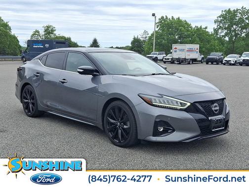 2023 Nissan Maxima SR