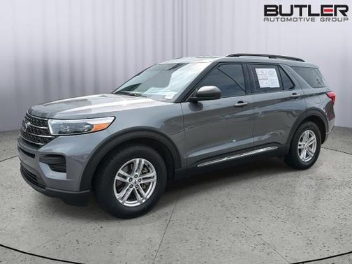 CARBONIZED GRAY METALLIC 2023 Ford Explorer XLT