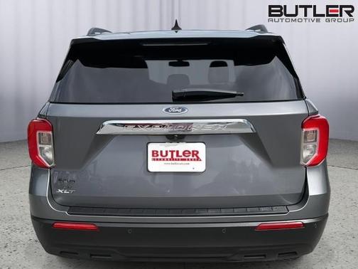 CARBONIZED GRAY METALLIC 2023 Ford Explorer XLT