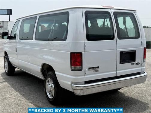 2014 Ford E350 Super Duty XLT