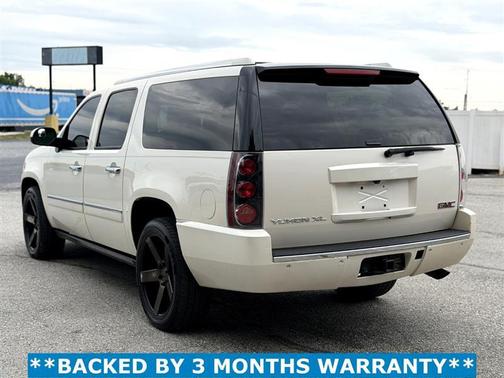 White Diamond Tricoat 2014 GMC Yukon XL Denali