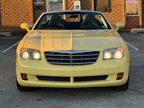 2005 Chrysler Crossfire Base