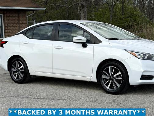 White 2021 Nissan Versa 1.6 SV