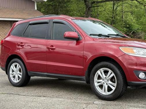 2012 Hyundai SANTA FE SE