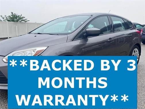 Gray 2012 Ford Focus SE