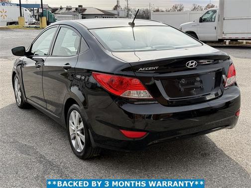 2013 Hyundai Accent GLS