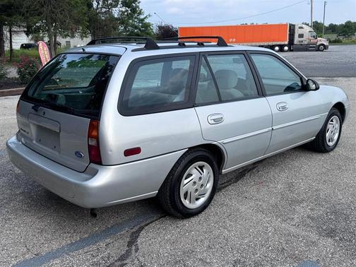 Gray 1997 Ford Escort LX