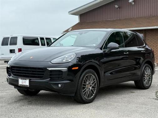2016 Porsche Cayenne Base