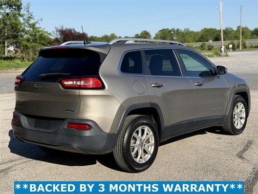 Light Brownstone Pearlcoat 2017 Jeep Cherokee Latitude