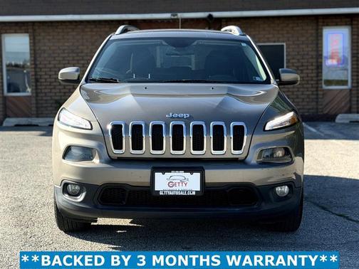 Light Brownstone Pearlcoat 2017 Jeep Cherokee Latitude