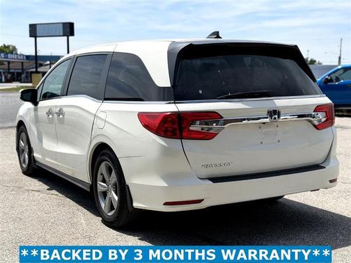 White 2018 Honda Odyssey EX
