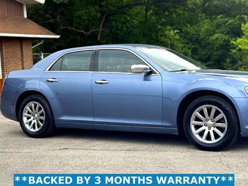 2011 Chrysler 300C Base