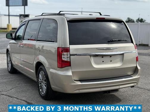 2014 Chrysler Town & Country Touring-L