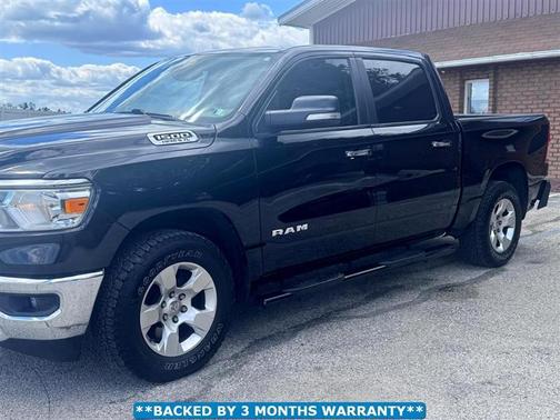 Diamond Black Crystal Pearlcoat 2019 RAM 1500 Big Horn