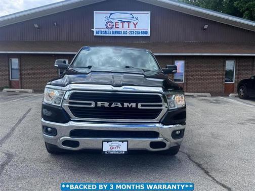 Diamond Black Crystal Pearlcoat 2019 RAM 1500 Big Horn