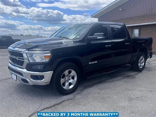 Diamond Black Crystal Pearlcoat 2019 RAM 1500 Big Horn
