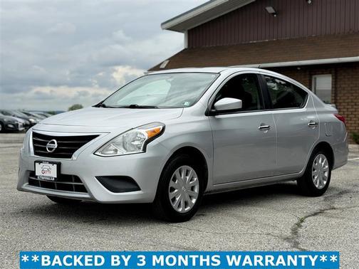 Silver 2018 Nissan Versa 1.6 SV