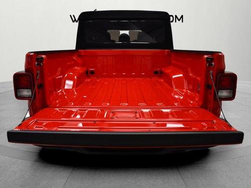 2024 Jeep Gladiator Sport