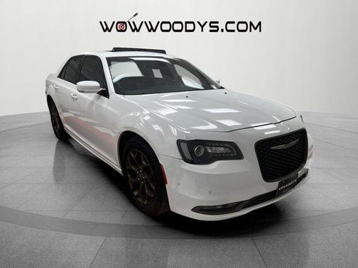 2016 Chrysler 300 S