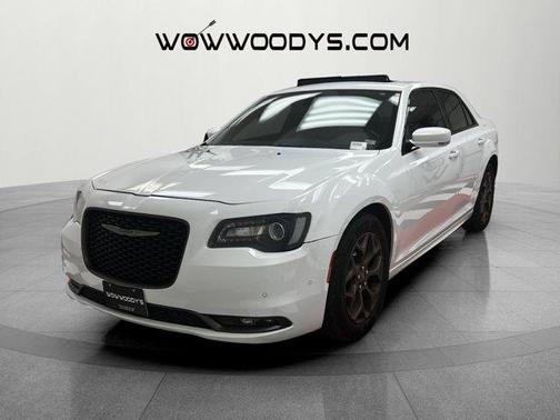 2016 Chrysler 300 S