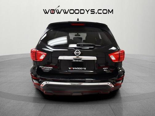 2019 Nissan Pathfinder SL
