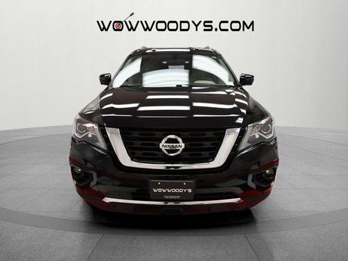 2019 Nissan Pathfinder SL
