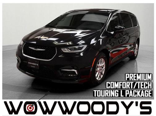 2023 Chrysler Pacifica Touring-L