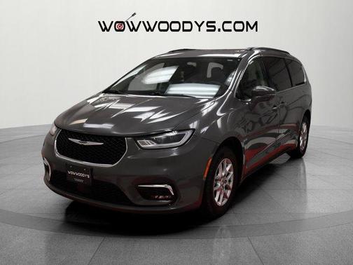 2022 Chrysler Pacifica Touring-L