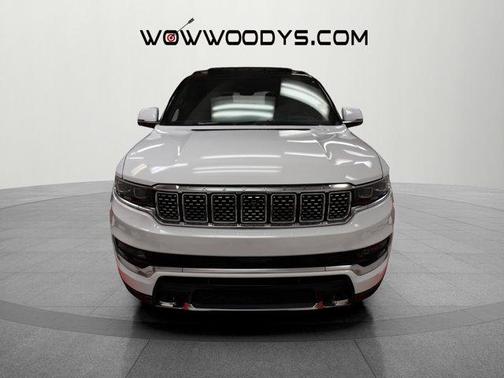 2022 Jeep Grand Wagoneer Series II