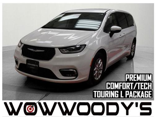 2023 Chrysler Pacifica Touring-L