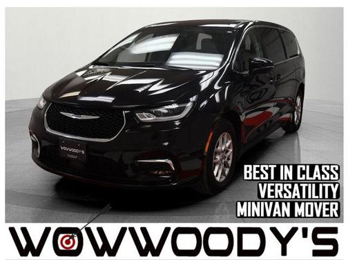 2023 Chrysler Pacifica Touring-L