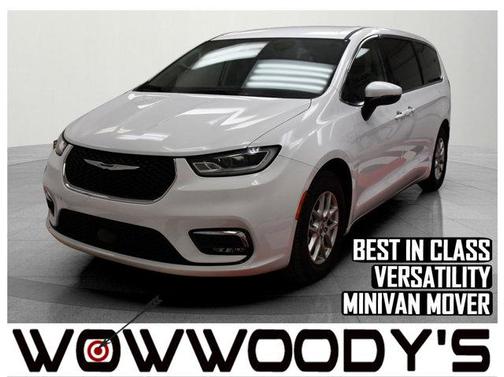 2023 Chrysler Pacifica Touring-L