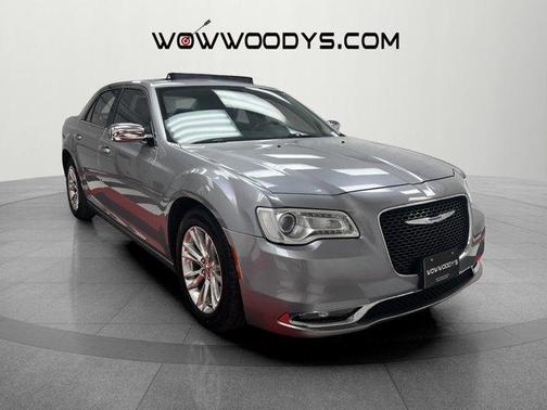 2017 Chrysler 300C Base
