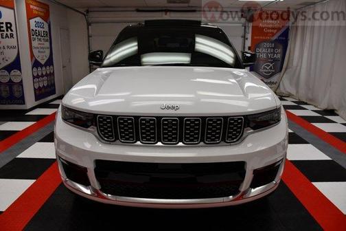 Photo 2 of 99 of 2021 Jeep Grand Cherokee L Summit