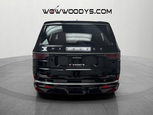 2023 Jeep Wagoneer Base