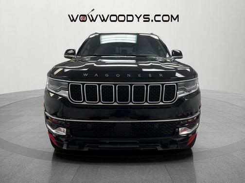 2023 Jeep Wagoneer Base