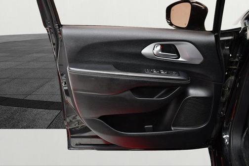 2019 Chrysler Pacifica Touring-L