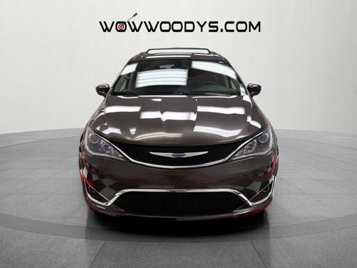 2018 Chrysler Pacifica Touring-L