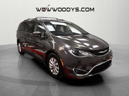 2018 Chrysler Pacifica Touring-L
