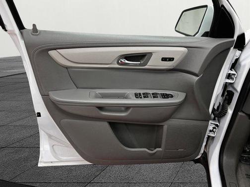 2017 Chevrolet Traverse 2LT