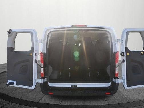 2022 Ford Transit-350 XLT