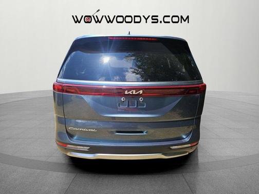 2022 Kia Carnival SX