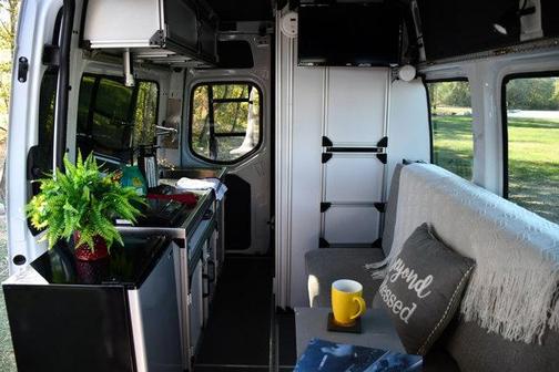 2019 Mercedes-Benz Sprinter 2500 High Roof V6