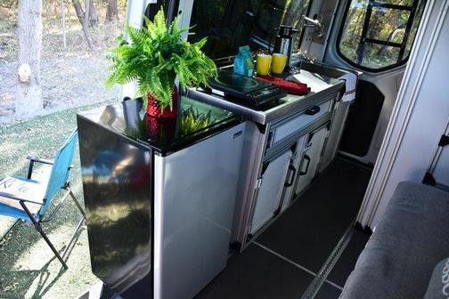 2019 Mercedes-Benz Sprinter 2500 High Roof V6